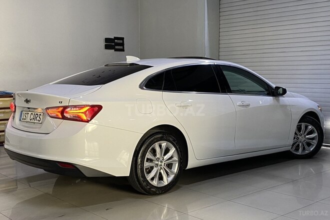 Chevrolet Malibu-12