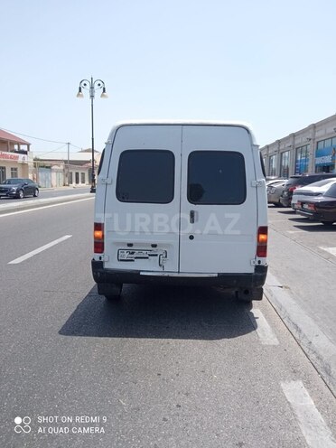 Ford Transit-2