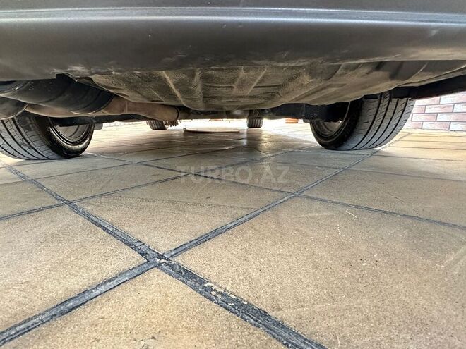 BMW 528 1999, 389,000 km - 2.8 l - Bakı