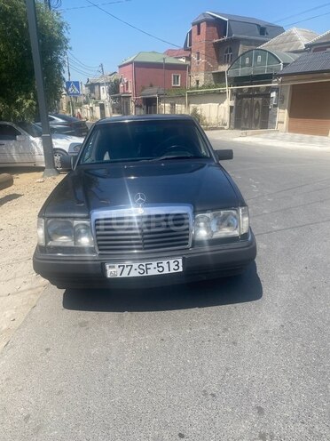 Mercedes E 200 1993, 400,000 km - 2.0 l - Bakı