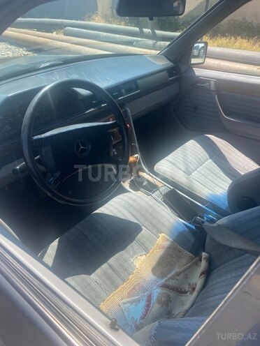 Mercedes E 200 1993, 400,000 km - 2.0 l - Bakı