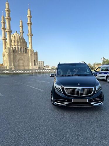 Mercedes V 220 2014, 300,000 km - 2.1 l - Bakı