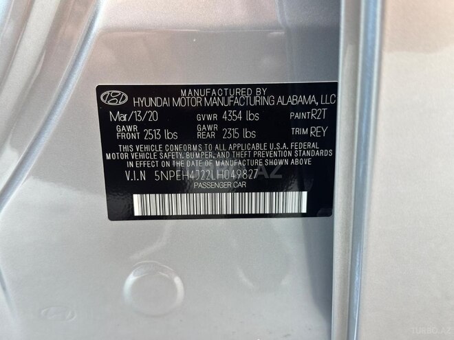 Hyundai Sonata-12