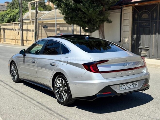 Hyundai Sonata-5