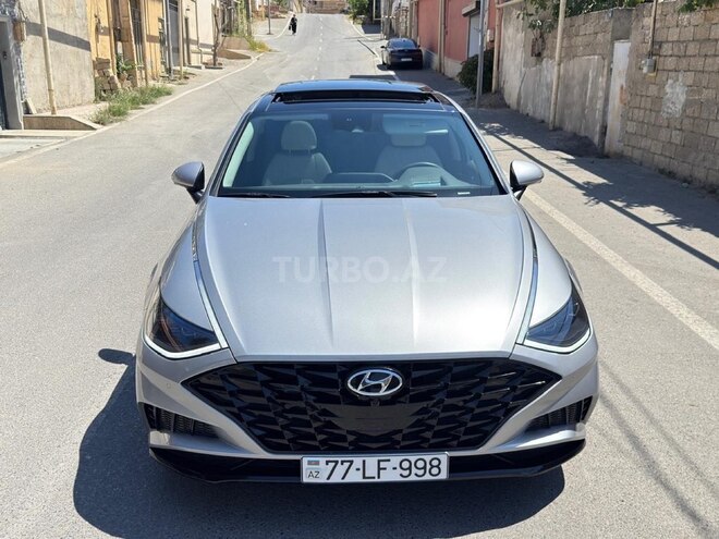 Hyundai Sonata-1