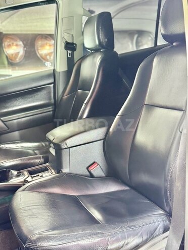 Toyota Land Cruiser Prado 2010, 195,111 km - 2.7 l - Sumqayıt