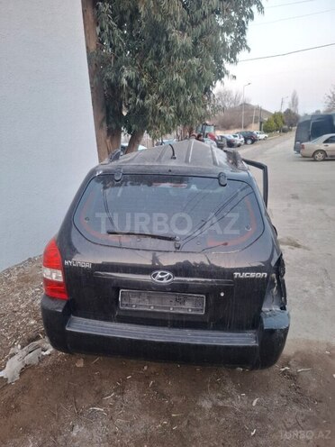 Hyundai Tucson 2007, 205,650 km - 2.0 l - Salyan