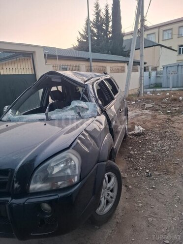 Hyundai Tucson 2007, 205,650 km - 2.0 l - Salyan