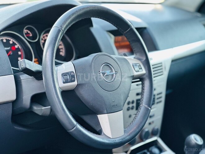 Opel Astra 2007, 203,000 km - 1.4 л - Bakı