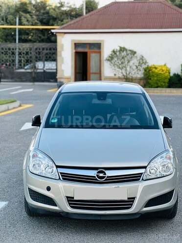 Opel Astra 2007, 203,000 km - 1.4 л - Bakı