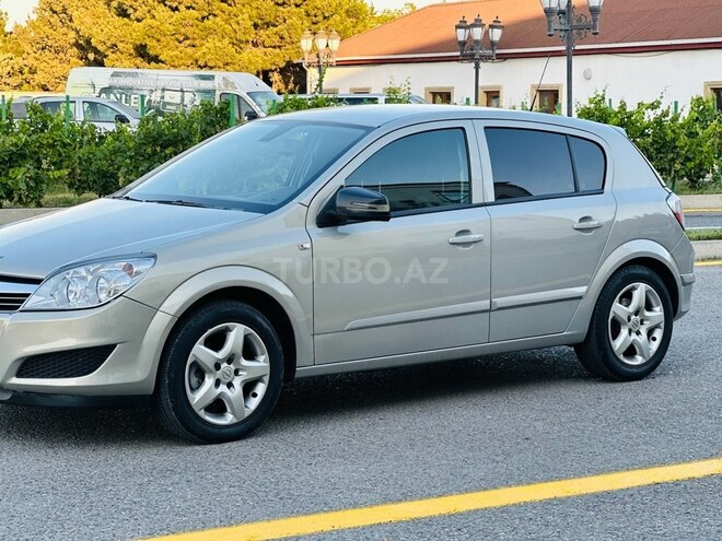 Opel Astra 2007, 203,000 km - 1.4 л - Bakı