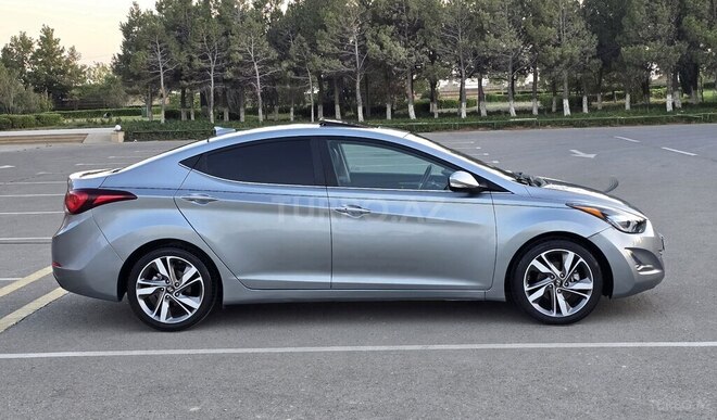 Hyundai Elantra 2015, 170,092 km - 1.8 l - Bakı