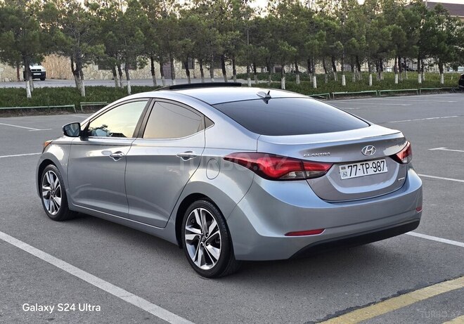 Hyundai Elantra 2015, 170,092 km - 1.8 l - Bakı