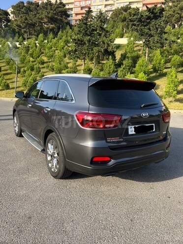 Kia Sorento-4