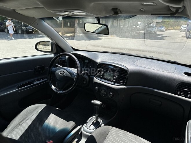 Hyundai Accent 2009, 240,000 km - 1.6 л - Bakı