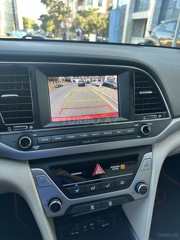 Hyundai Elantra 2018, 123,919 km - 2.0 l - Bakı