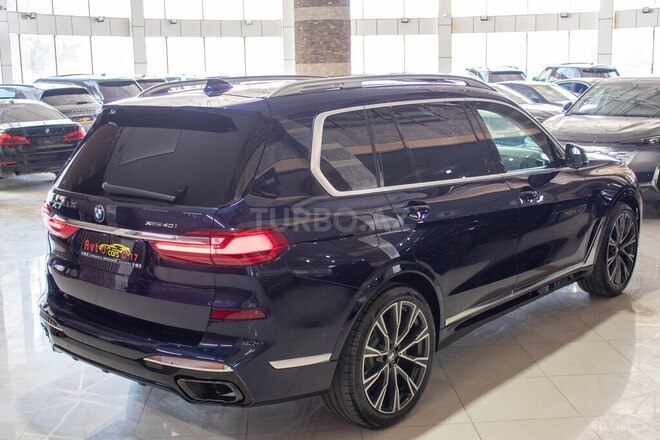 BMW X7-7