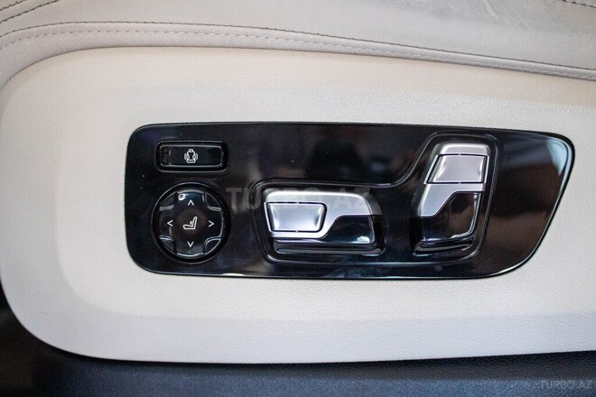 BMW X7-20