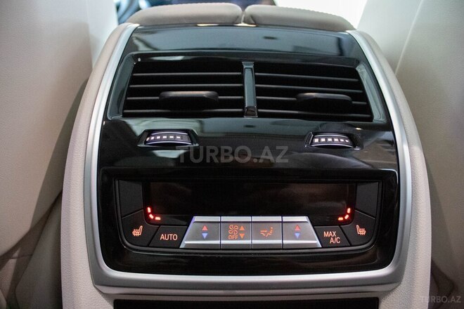 BMW X7-24