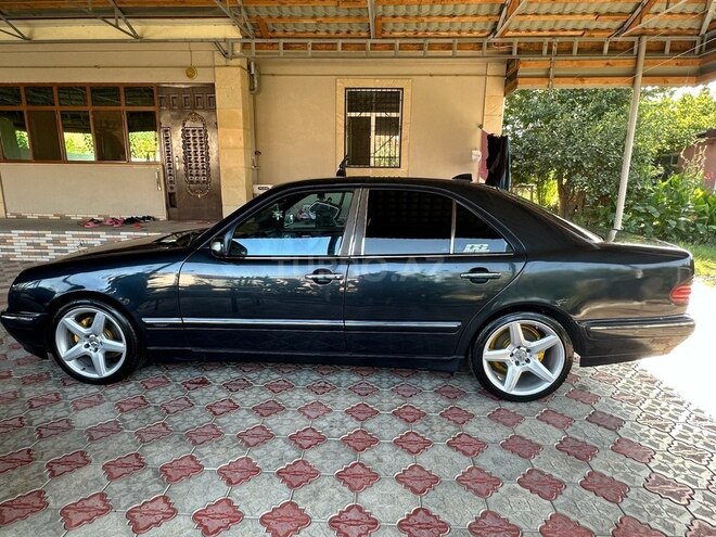 Mercedes E 270 2001, 475,000 km - 2.7 l - Bakı