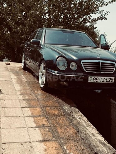Mercedes E 270 2001, 475,000 km - 2.7 l - Bakı