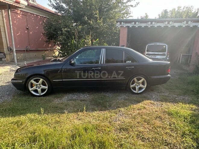 Mercedes E 270 2001, 475,000 km - 2.7 l - Bakı