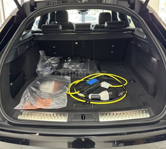 Land Rover RR Velar-8