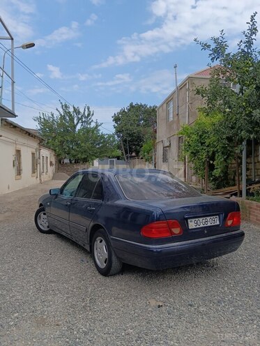 Mercedes E 230 1996, 390,000 km - 2.3 l - Bakı