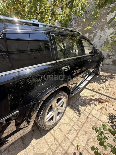 Mercedes GL 550-4