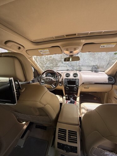 Mercedes GL 550-5