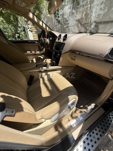 Mercedes GL 550-6