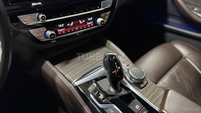 BMW 520 2019, 99,999 km - 2.0 l - Bakı