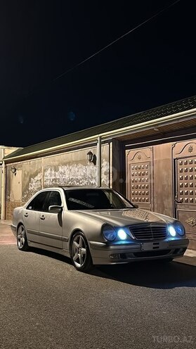 Mercedes E 240 2000, 250,000 km - 2.6 l - Bakı