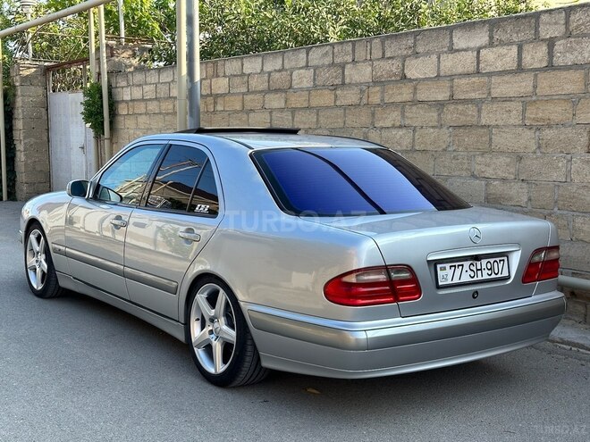 Mercedes E 240 2000, 250,000 km - 2.6 l - Bakı