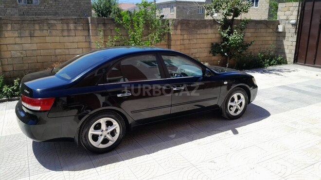 Hyundai Sonata-5