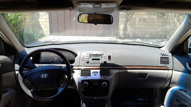 Hyundai Sonata-13