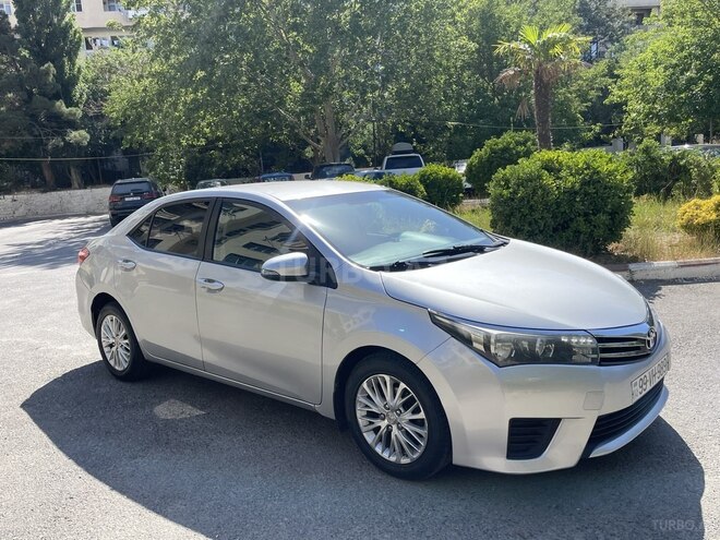 Toyota Corolla 2016, 220,000 km - 1.4 l - Bakı