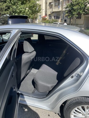 Toyota Corolla 2016, 220,000 km - 1.4 l - Bakı