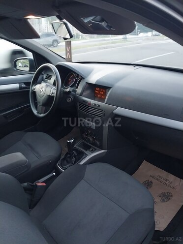 Opel Astra 2006, 245,000 km - 1.3 л - Bakı
