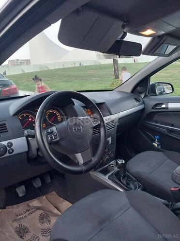 Opel Astra 2006, 245,000 km - 1.3 л - Bakı