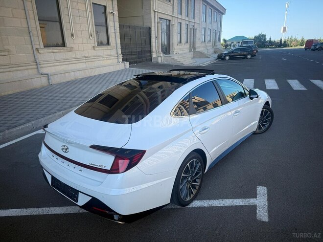 Hyundai Sonata-5