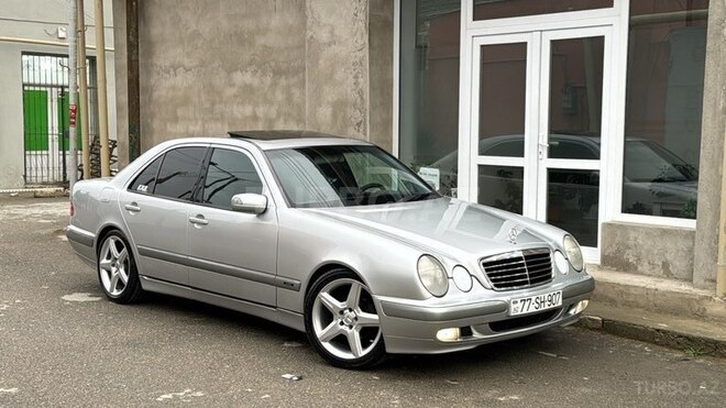 Mercedes E 240 2000, 250,000 km - 2.6 l - Bakı