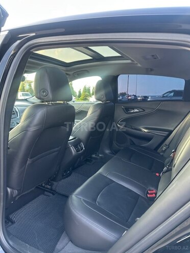 Chevrolet Malibu-5