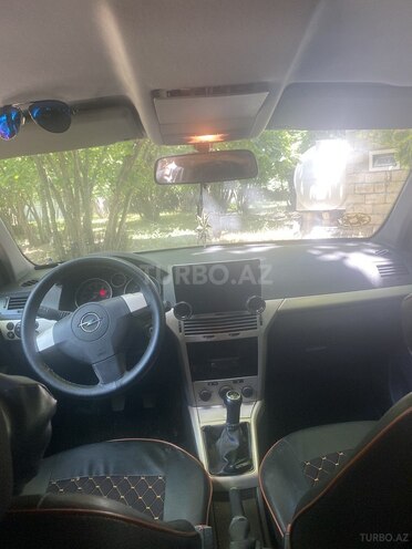 Opel Astra 2008, 303,222 km - 1.6 l - Qəbələ