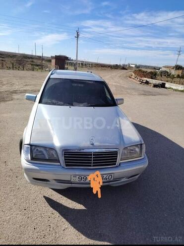 Mercedes C 220 d 2000, 200,000 km - 2.2 л - Bakı