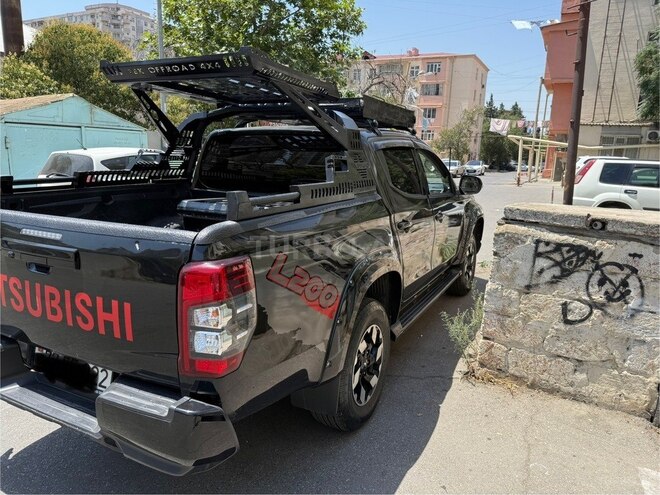 Mitsubishi L200 2022, 88,000 km - 2.4 l - Bakı