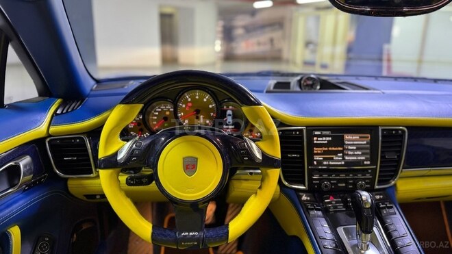 Porsche Panamera Turbo S-11