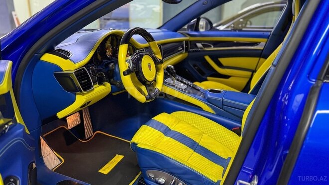 Porsche Panamera Turbo S-8