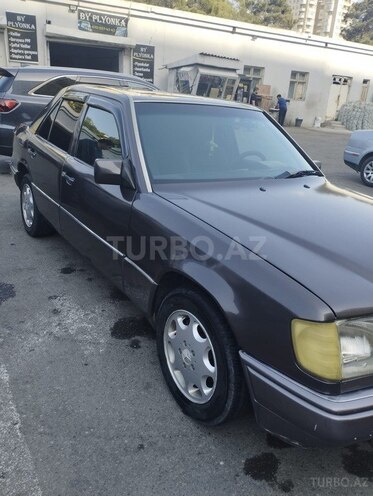 Mercedes E 200 d 1994, 300,000 km - 2.0 l - Bakı