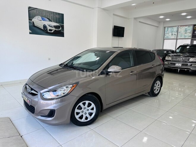 Hyundai Accent-3